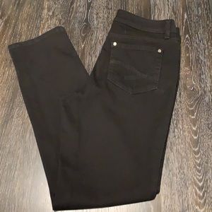 ❗️3/$25❗️Madison Slimming Jeans